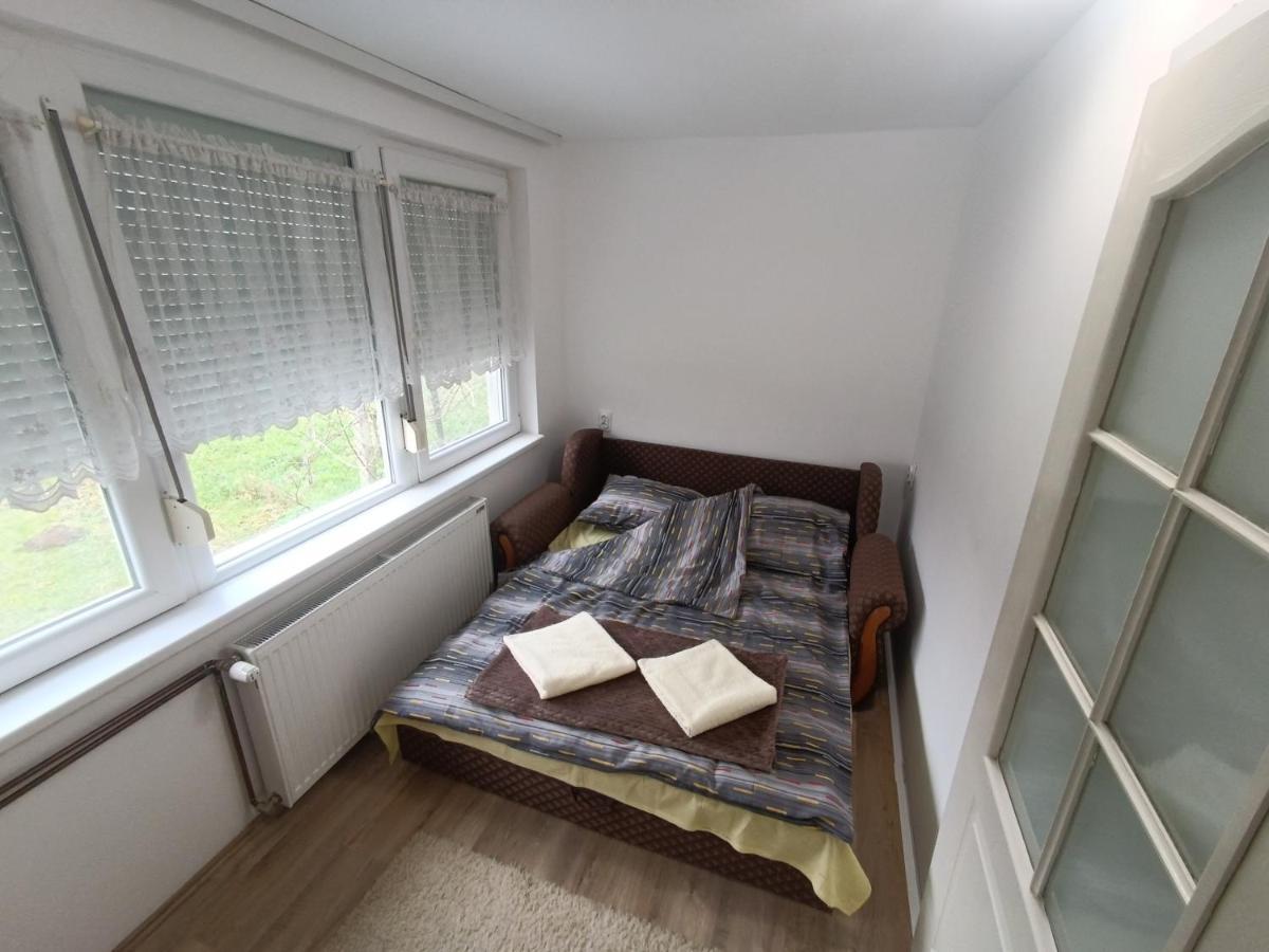 M&V House Appartement Novi Sad Buitenkant foto