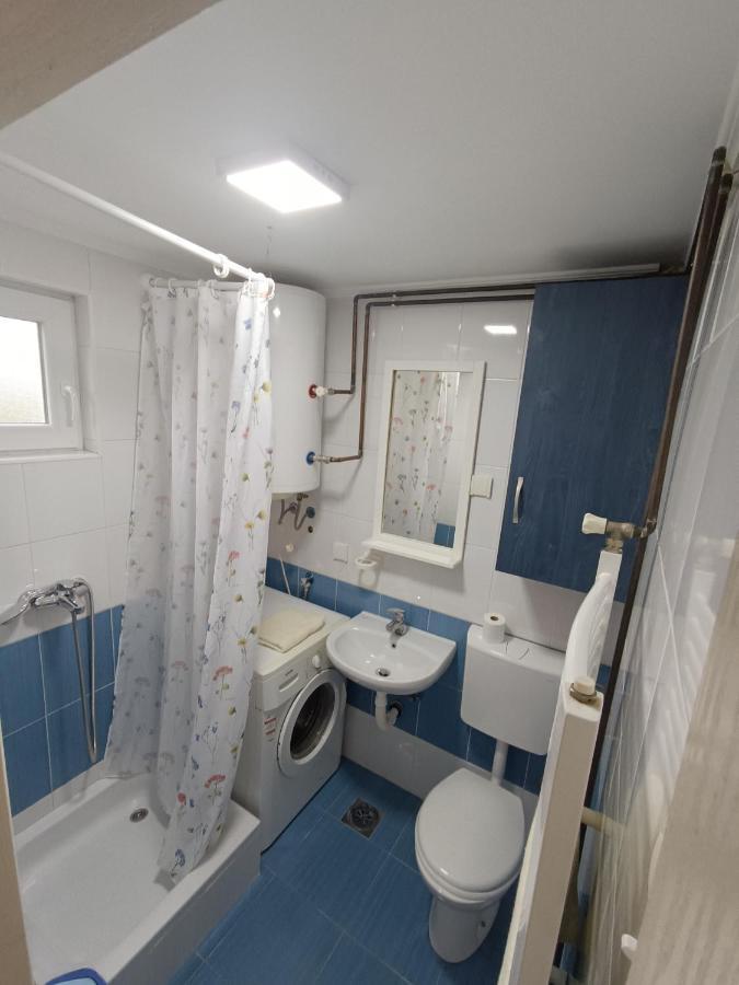 M&V House Appartement Novi Sad Buitenkant foto