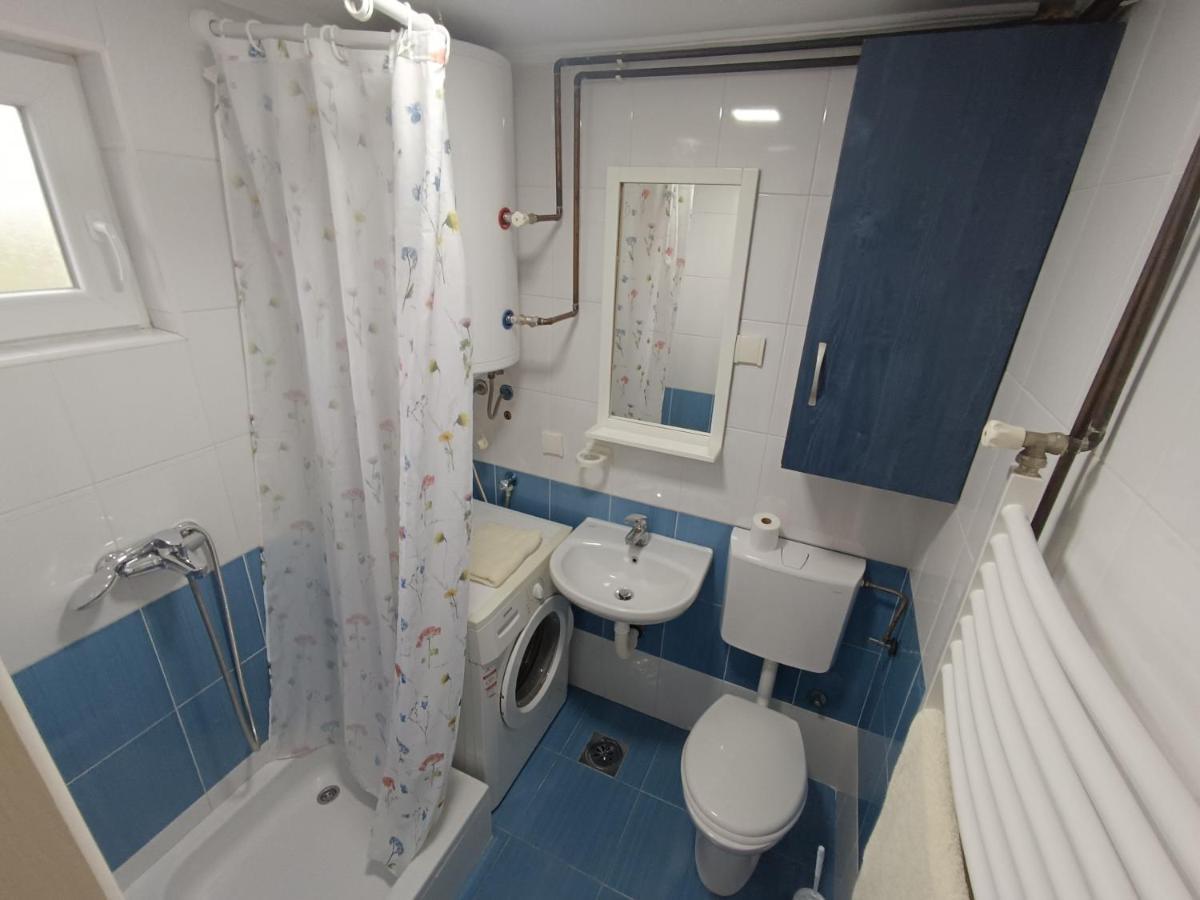 M&V House Appartement Novi Sad Buitenkant foto
